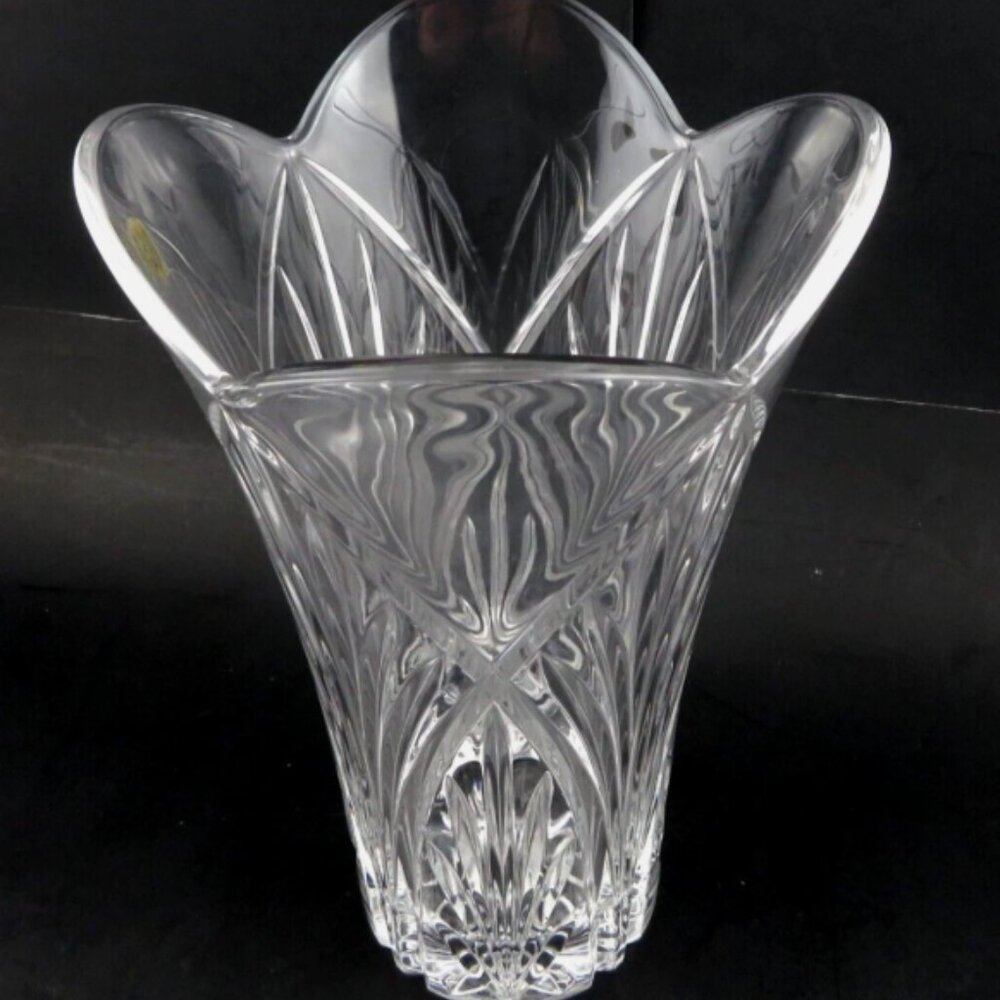 Large Vintage Capri Lead Crystal 24% Clear Lotus Flower Vase Original Box